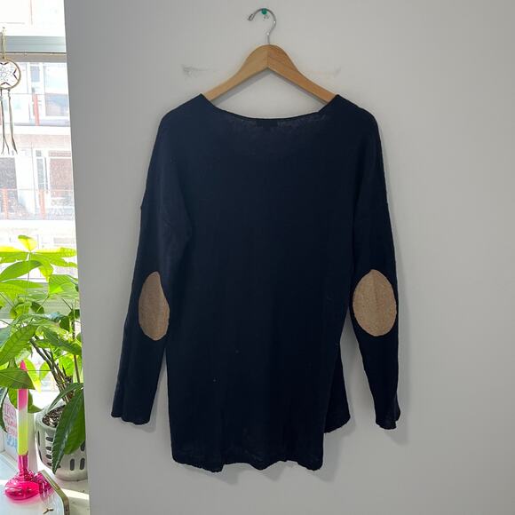 Gap Dark Blue Fuzzy Sweater Size Large - Picture 5 of 5